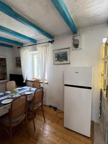 المرافق, Apartment Dalmatera in روجوزنيكا