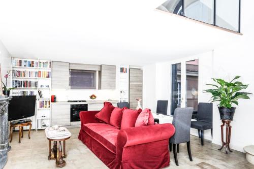 Spanish Steps Regal Penthouse - image 10