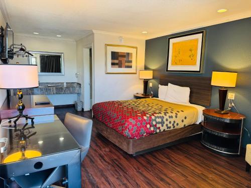 room detail thumbnail 2