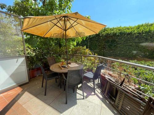 Duplex in Siwar with pool 2min from Le Royal Hotel in Kaslik