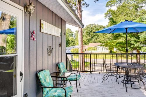 . Au Gres Vacation Rental Cabin Less Than 1 Mi to Lake Huron