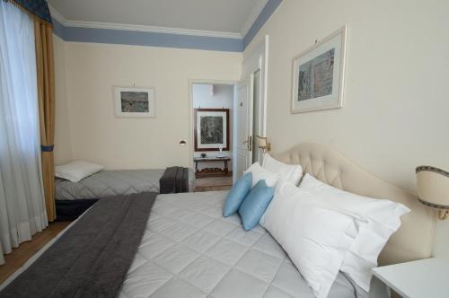Triple Room image 4
