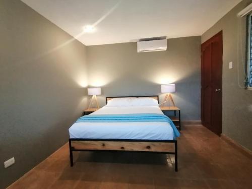 1 queen bed