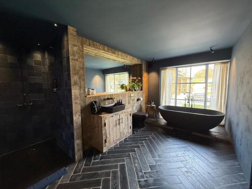 Converted Barn in Sibford Gower in Svalklifa