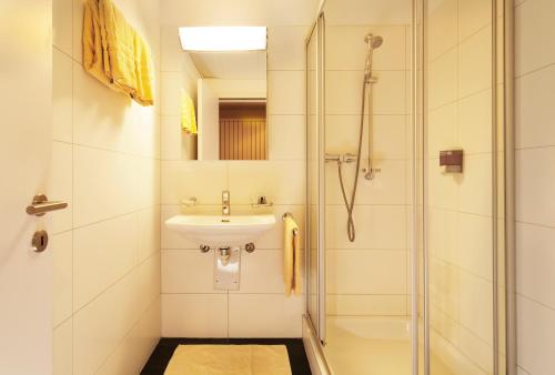 Hotel Geranio Au Lac - image 7