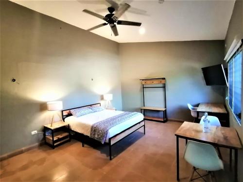1 queen bed