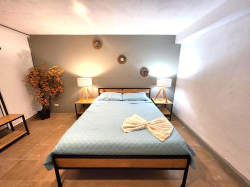 1 queen bed