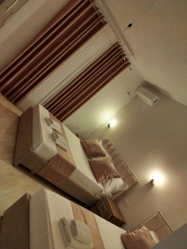 One-Bedroom Apartment image 8