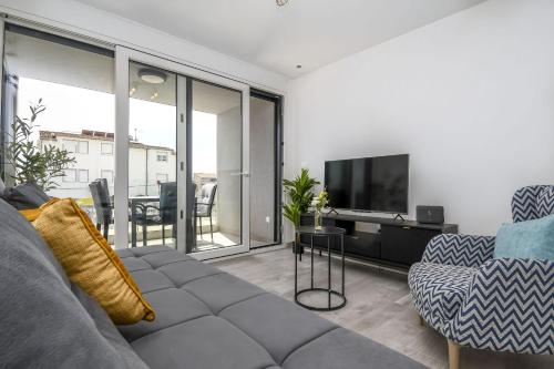 Apartments Castel L in Kaštel Lukšič