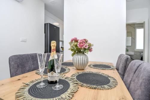 Oprema, Apartments Castel L in Kaštel Lukšič