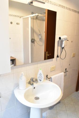 Teresa Amor INN Roma, Roma (foto 10)