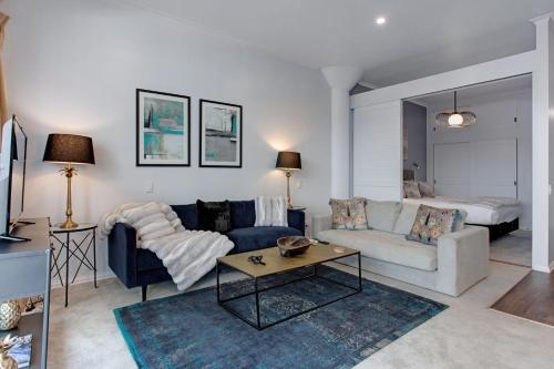Spacious Newly Renovated Princes Wharf 1BR, Auckland (photo 10)