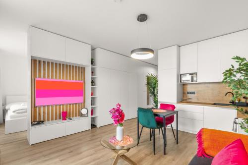 LAM Fuchsia AC-Balcony, Bratislava (fotografie 10)