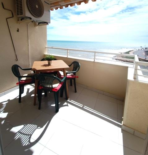 PMT15 - Seafront Apartment, Torrevieja (foto 3)