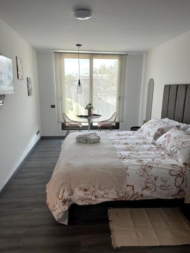 Apartamento en Santiago con Wifi, Aire Acondicionado, Café, Agua y Vino GRATIS