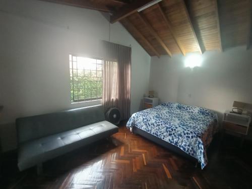 Casa Campestre con terraza para 10 Poblado S Lucas 108, Medellín (photo 3)