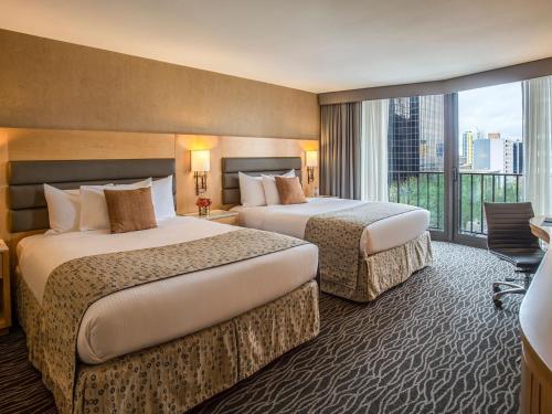 Deluxe Queen Room with Two Queen Beds room in Warwick Hotel Seattle