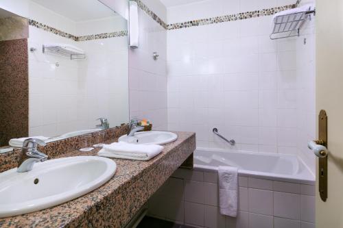 Best Western Hotel Le Guilhem - image 7