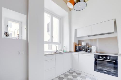 Charming Vatican Apartment with Balcony 6B, Rzym (zdjęcie 8)