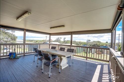 Hide Away at the Murray Mouth in Hindmarsh Island