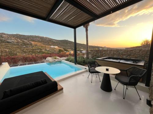 Pezsgőfürdő, Ftelia Black Villas in Ftelias