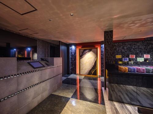 HOTEL The KAISER -全室人工ラドン温泉-