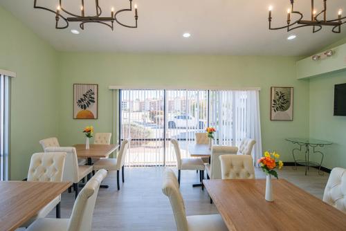 Hotel Rising – Phoenix, AZ