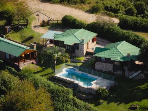 Cabaña Ari (Cabana Ari) in Villa Lago Azul