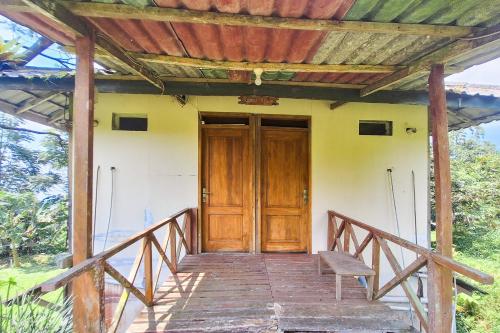 Vista exterior, Villa Paul Pamijahan RedPartner in Mount Salak