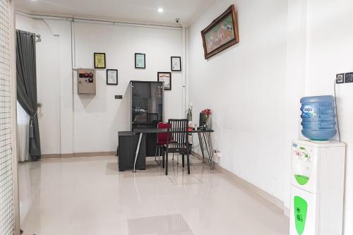 Előcsarnok, Urbanview Hotel Syariah near RSIA Annisa Jelutung Jambi in Jambi