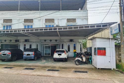 Urbanview Hotel Syariah near RSIA Annisa Jelutung Jambi in Jambi