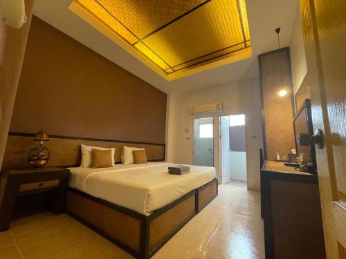 Sleep cnx  near Bann Kang Wat