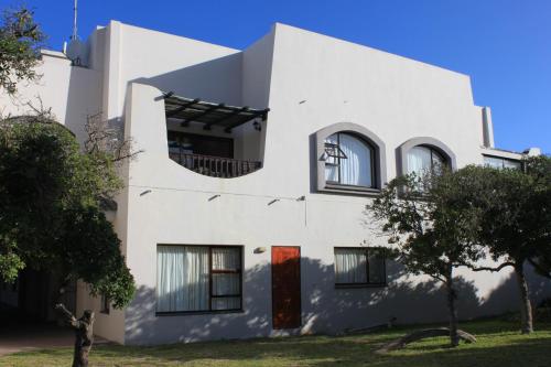 B&B Port Alfred - Grand Yellow Apartment - Bed and Breakfast Port Alfred