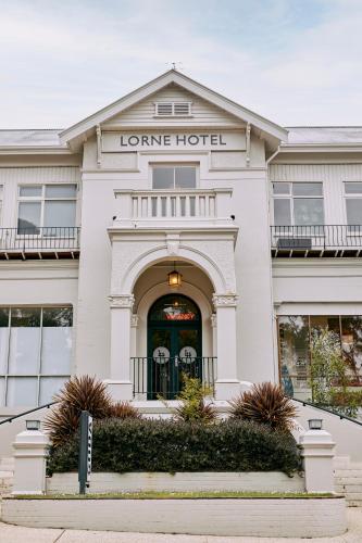 . Lorne Hotel