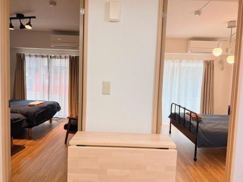 Walking distance to Sunshine, families are welcome and easy to live in