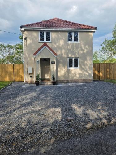 Inner cottage in Brent Knoll