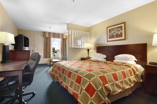 Super 8 by Wyndham New Iberia in New Iberia, USA