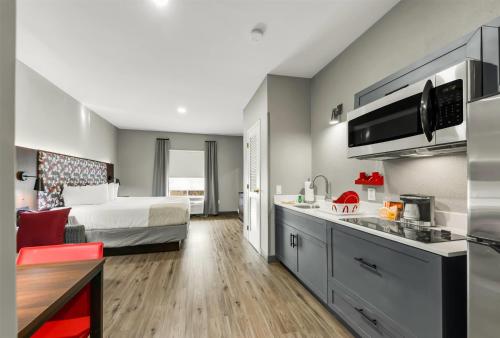 Hawthorn Extended Stay by Wyndham College Station in College Station, USA