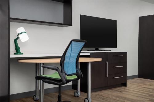 Home2 Suites Nashville Airport - image 12