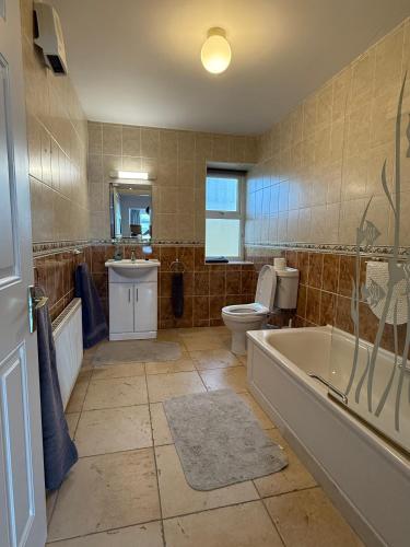 ONeills Apartments - image 13