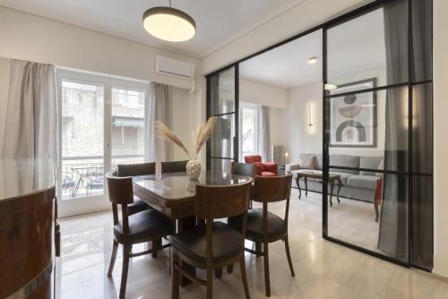 Classic Elegance in Ilisia, Athen