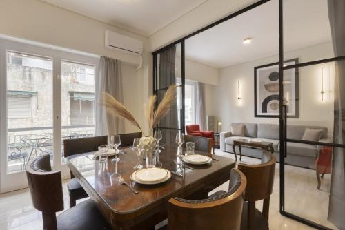 Classic Elegance in Ilisia - image 5