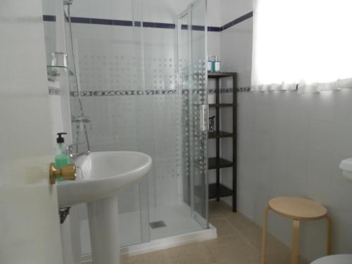 One-Bedroom Apartment (3 Adults) image 2