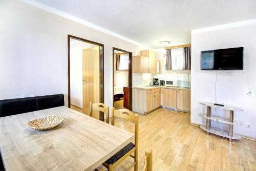Cocina, Appartement Alpensee in Zell Am See