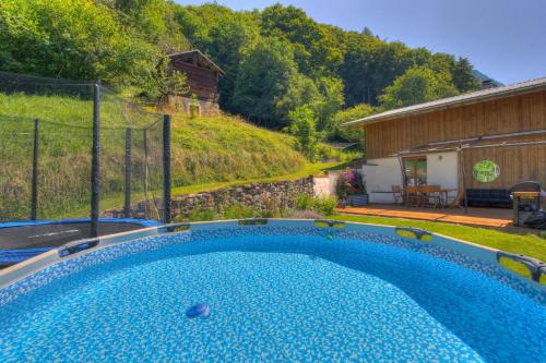 Bazén, Chalet la Ficle in Le Biot