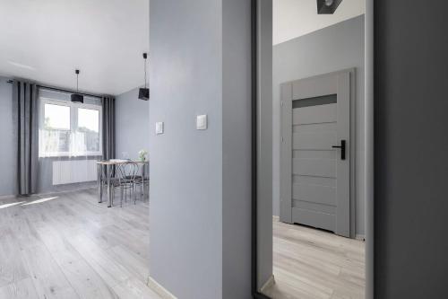 Partyzantów Monochrome & Modern Studio in Sosnowiec by Noclegi Renters (Partyzantow Monochrome & Modern Studio in Sosnowiec by Noclegi Renters) in Sosnowiec