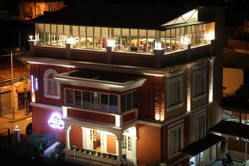 Hotel Boutique Restaurant Gloria, Tirana