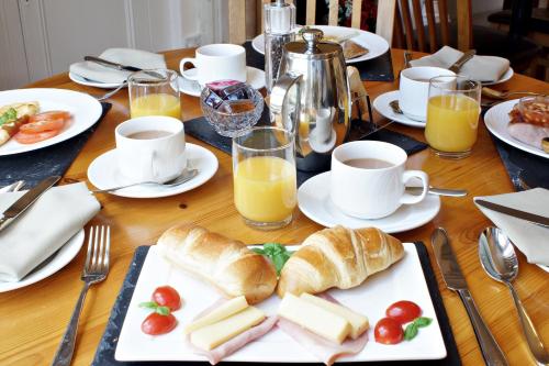 Bronte Guest House - image 2