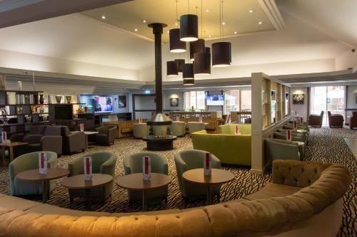 Orida Hotels Newbury - 로비