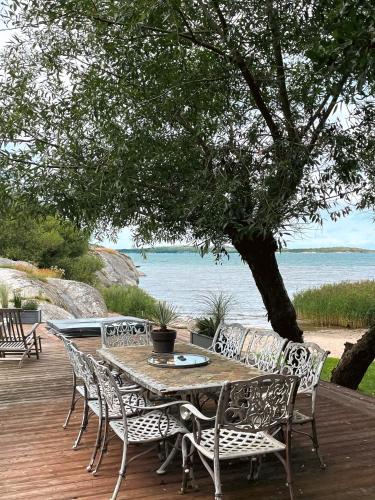 Villa - Beach Front image 3